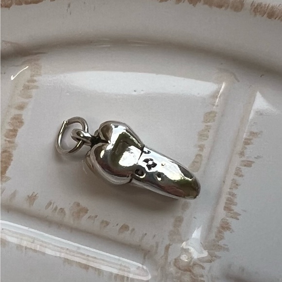 Vintage Tooth Charm – 925 Sterling Silver - Picture 3 of 4